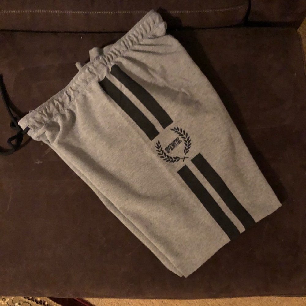VS Pink joggers